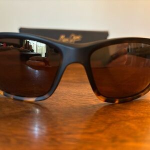 Maui Jim Kanaio Coast Polarized Sunglasses -Matte Tortoise Ombre
